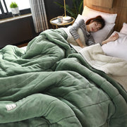 Thick Warm Fleece Blanket – Luxury Soft Solid Colour Throw